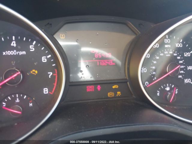 KNDMB5C10F6025709 KIA SEDONA LX