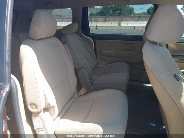 KNDMB5C10F6025709 KIA SEDONA LX
