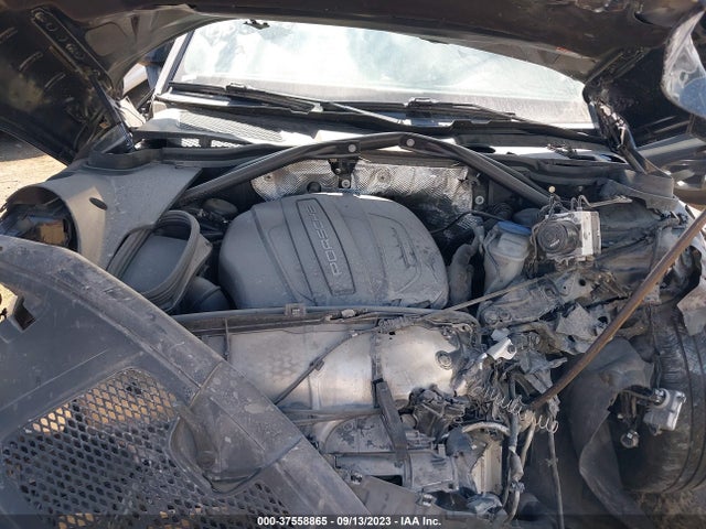 2017 PORSCHE MACAN WP1AA2A58HLB07328 Photo 9