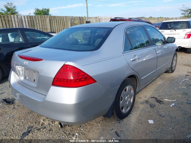 2006 HONDA ACCORD SDN LX VIN: 1HGCM56426A110352