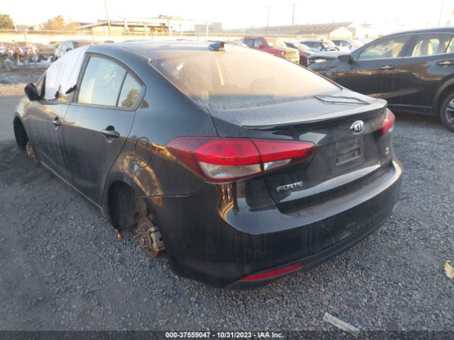 3KPFL4A75JE210817 KIA FORTE S