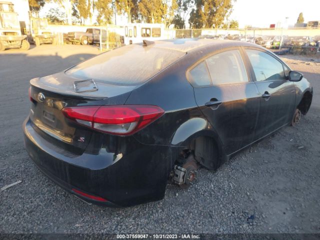 3KPFL4A75JE210817 KIA FORTE S