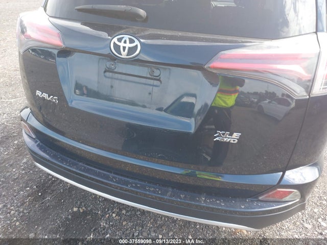 2017 TOYOTA RAV4 XLE VIN: JTMRFREV9HJ702175