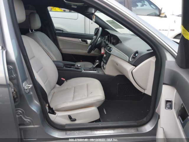 WDDGF4HB6ER310303 Mercedes-Benz C-class C 250