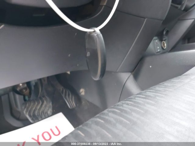 JN8AT2MTXHW392980 Nissan ROGUE SV