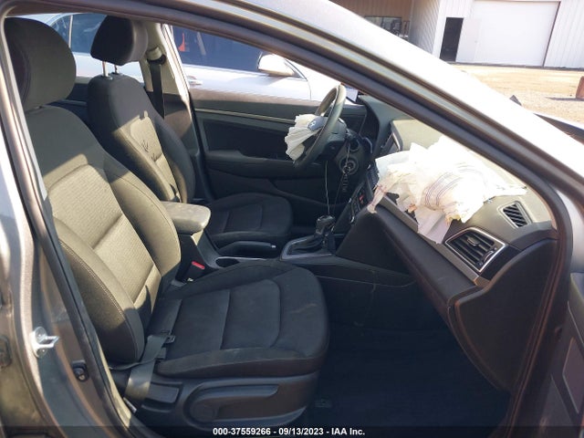 2018 HYUNDAI ELANTRA SEL VIN: KMHD84LF4JU477571