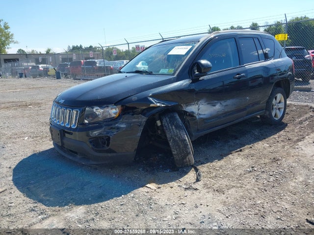 1C4NJDEB3GD541762 Jeep Compass Latitude