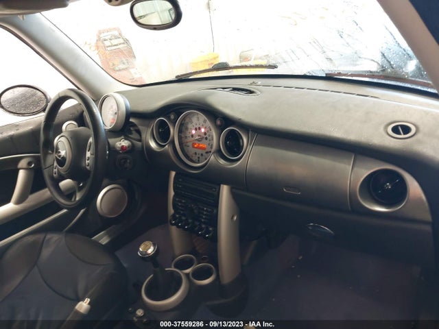 2003 MINI COOPER HARDTOP WMWRE33403TD69730 Photo 4