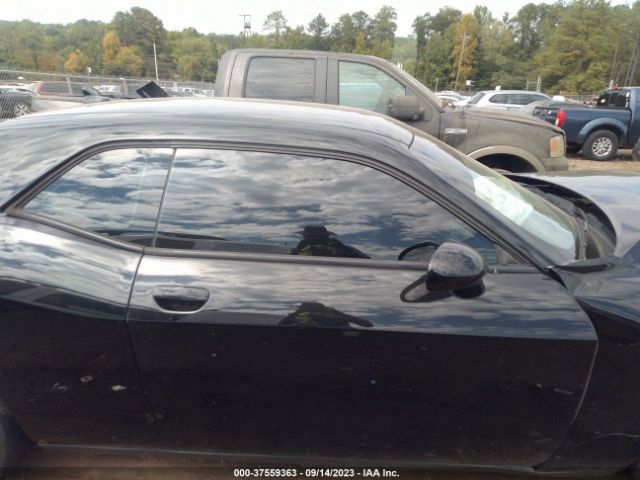 2C3CDZBG9FH708319 Dodge Challenger Sxt Plus