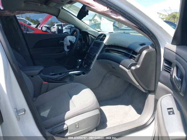 Chevrolet MALIBU LS 2015 1G11B5SL6FF297129 Image 5