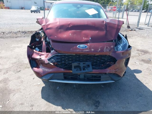 1FMCU0G60MUB05840 Ford ESCAPE SE