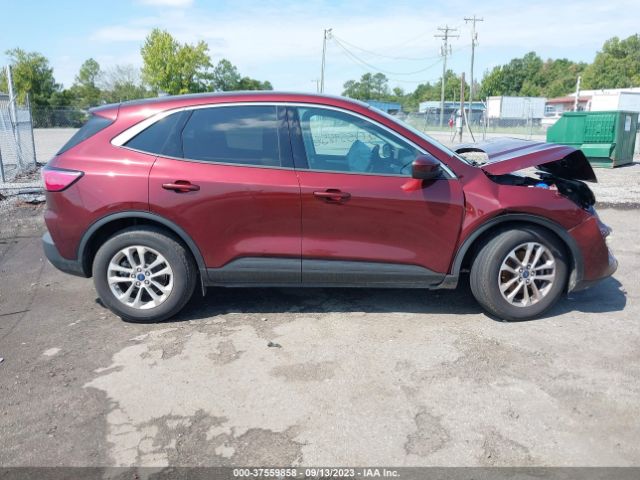 1FMCU0G60MUB05840 Ford ESCAPE SE