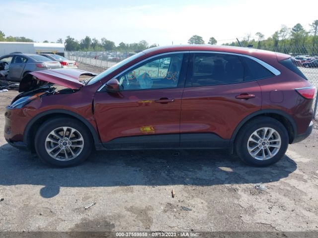 1FMCU0G60MUB05840 Ford ESCAPE SE