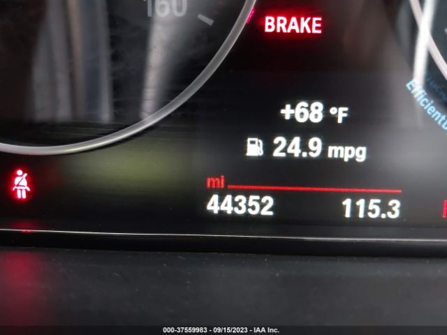 WBA8B9G57JNU97438 BMW 3 Series 330i
