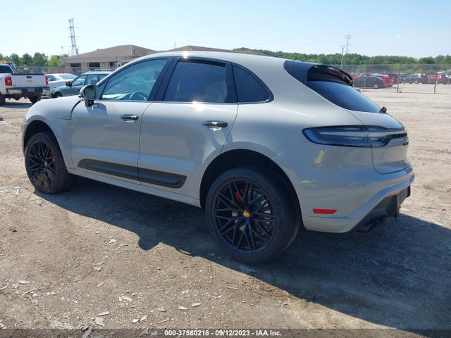 2023 PORSCHE MACAN WP1AF2A5XPLB55686 Photo 2