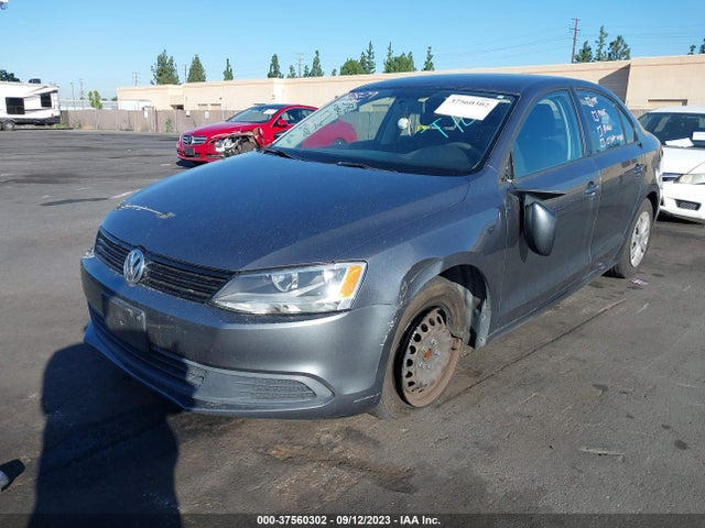 3VW2K7AJ4EM217006 Volkswagen Jetta Sedan S