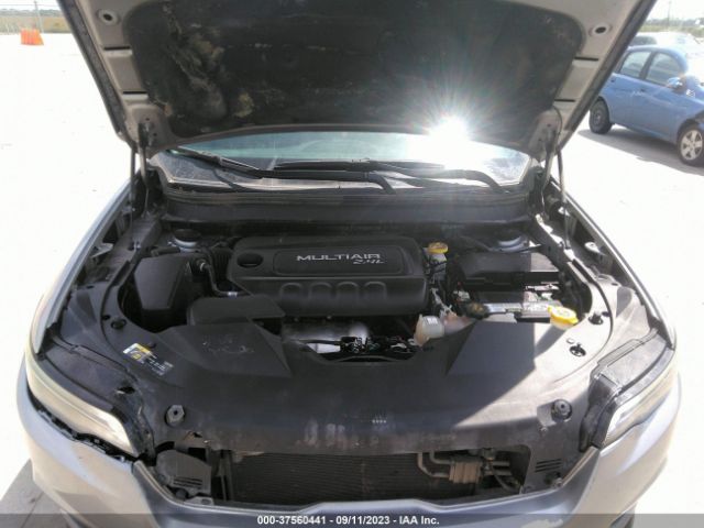 1C4PJLCB7KD203540 Jeep Cherokee Latitude