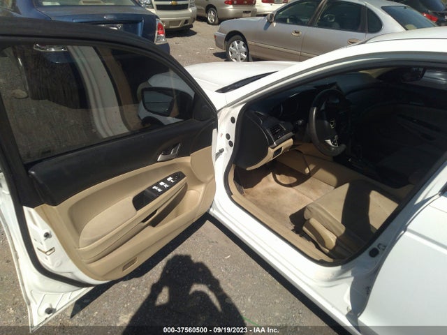 2011 HONDA ACCORD SDN LX VIN: 1HGCP2F37BA085942