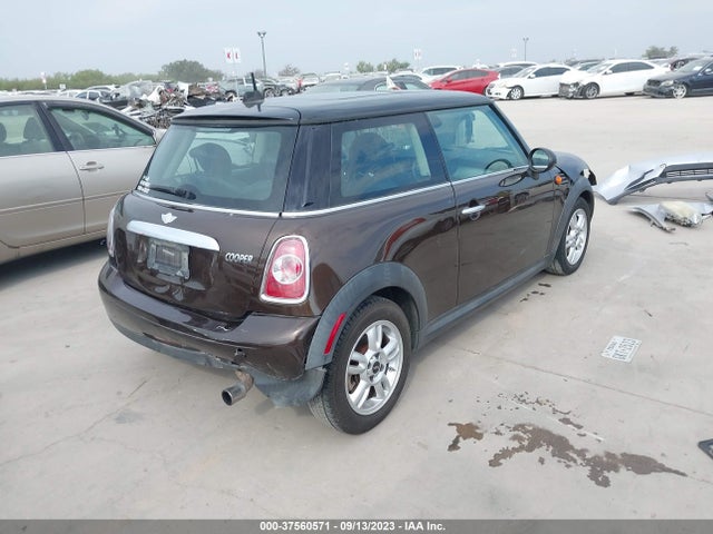 2011 MINI COOPER WMWSU3C52BT092085 Photo 3