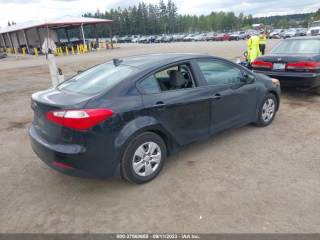 KNAFK4A69F5415793 KIA FORTE LX