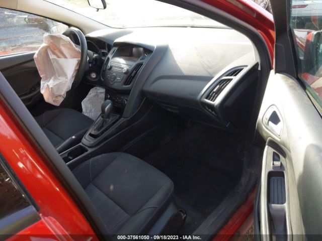 1FADP3F25JL241355 Ford FOCUS SE
