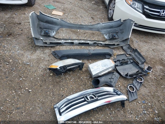 Honda Pilot Touring 2015 5FNYF3H93FB017536 Image 12