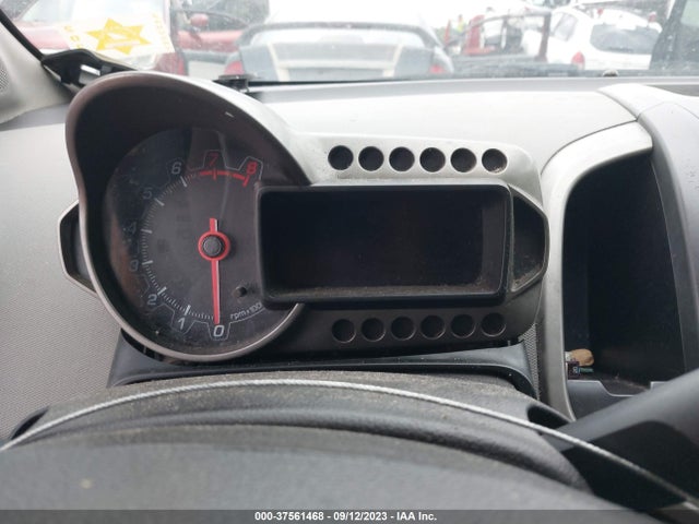 Chevrolet SONIC LT 2016 1G1JC6SH9G4137886 Image 7