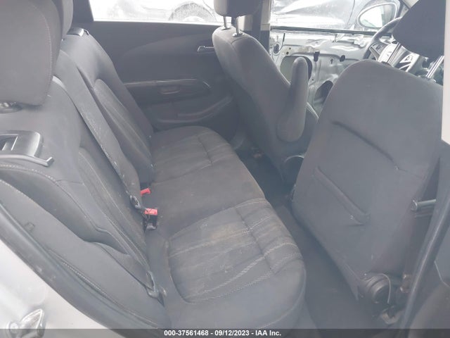 Chevrolet SONIC LT 2016 1G1JC6SH9G4137886 Image 8