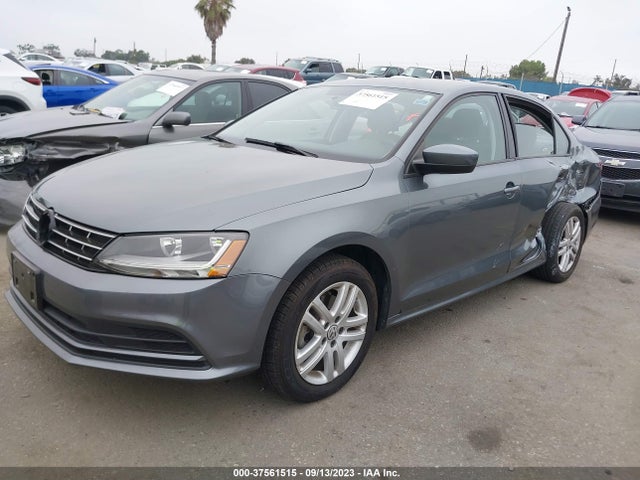 3VW2B7AJ3JM261010 Volkswagen Jetta 1.4t S