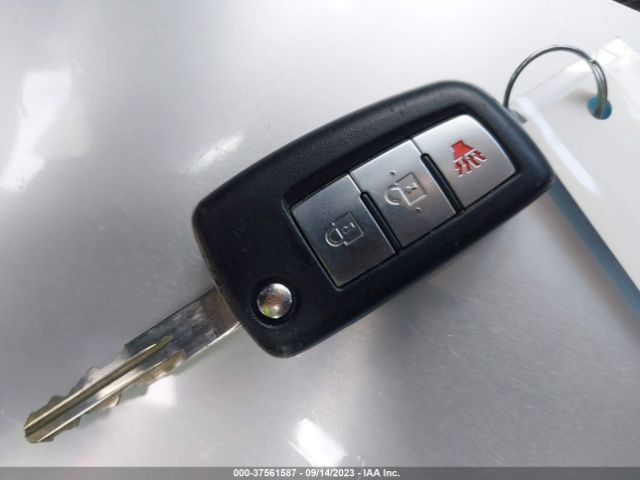 KNMAT2MV2FP500965 Nissan ROGUE S
