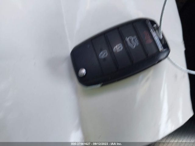 KNDP63AC4L7766851 KIA SPORTAGE S