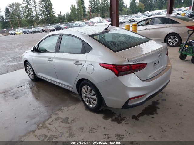 Hyundai ACCENT SE 2018 3KPC24A30JE017719 Image 3