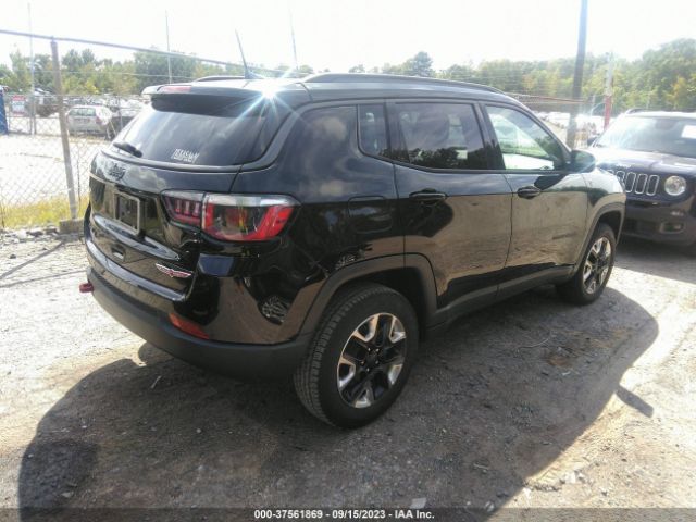 3C4NJDDB3JT270060 Jeep Compass Trailhawk