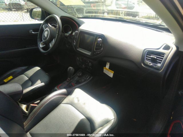 3C4NJDDB3JT270060 Jeep Compass Trailhawk