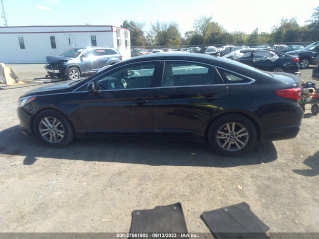 2016 HYUNDAI SONATA 2.4L SE VIN: 5NPE24AF1GH370543