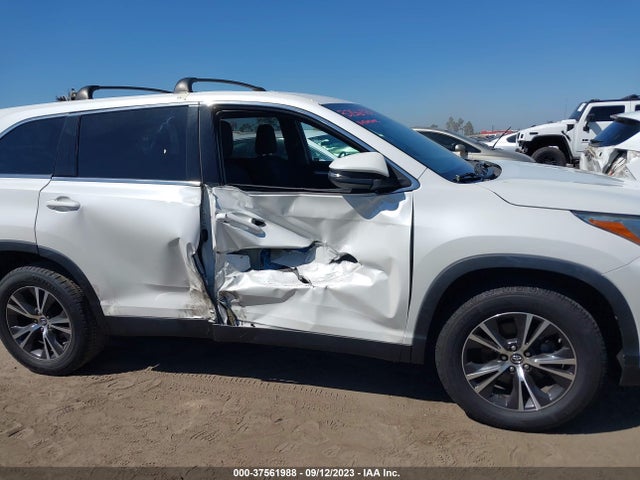 Toyota Highlander Le 2019 5TDZARFH5KS046994 Image 6