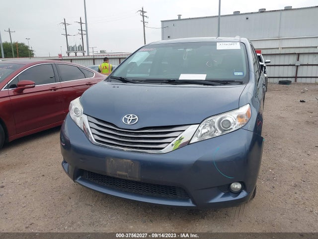 Toyota SIENNA XLE 2017 5TDYZ3DCXHS870877 Image 13