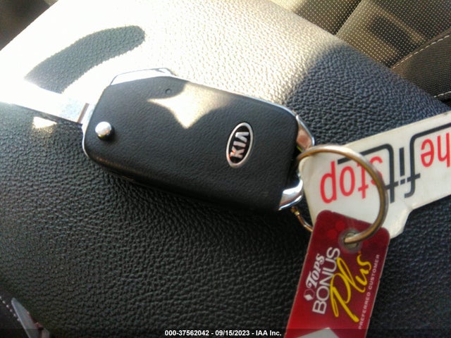 2020 KIA FORTE LXS VIN: 3KPF24AD8LE210158