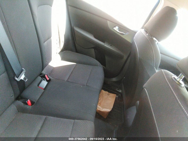 2020 KIA FORTE LXS VIN: 3KPF24AD8LE210158