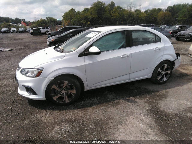 Chevrolet Sonic Premier 2017 1G1JF5SB1H4135578 Image 2