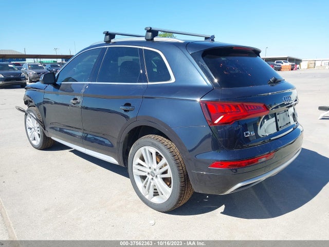 WA1BNAFY8J2049881 Audi Q5 Premium Plus