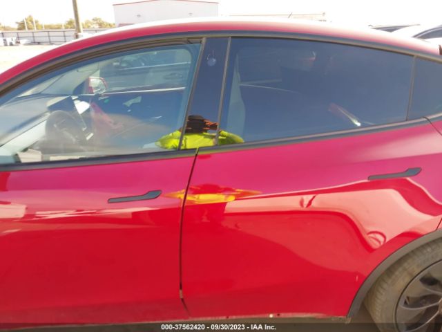 7SAYGDEF3NF390719 Tesla Model Y Performance