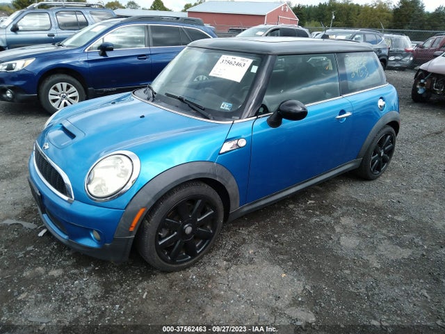 2010 MINI COOPER HARDTOP S VIN: WMWMF7C59ATZ73875