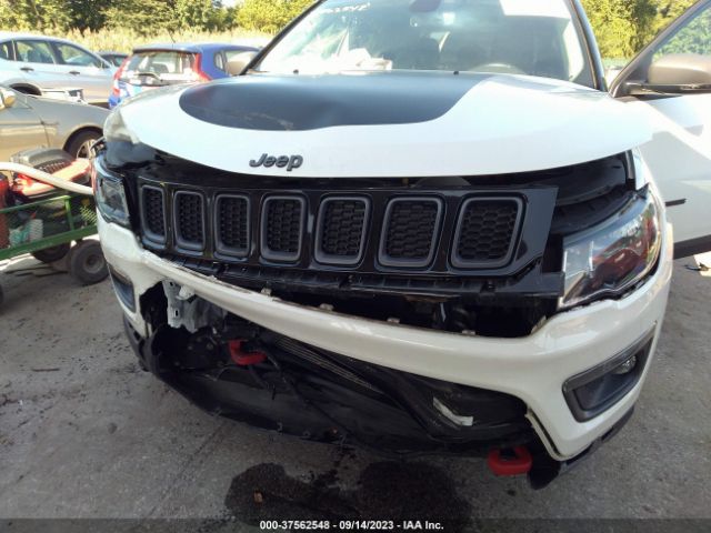 3C4NJDDBXKT799281 Jeep Compass Trailhawk