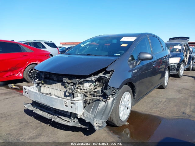 Toyota Prius V Two/three/five 2014 JTDZN3EU5EJ001989 Image 2