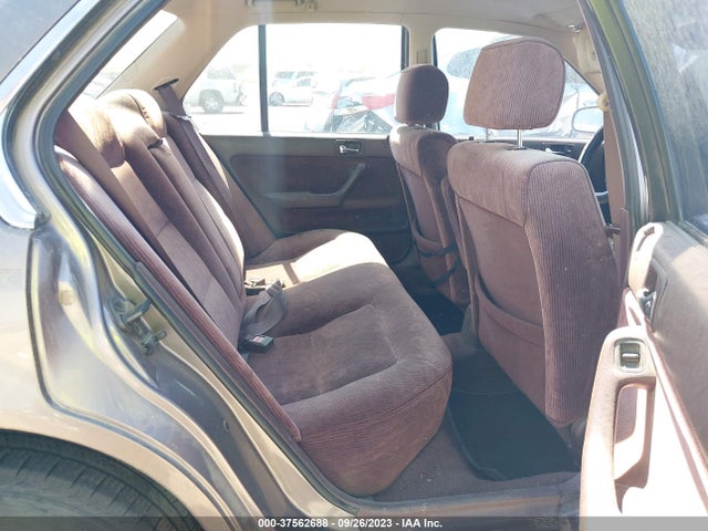 1993 HONDA ACCORD LX VIN: 1HGCB7650PA085544
