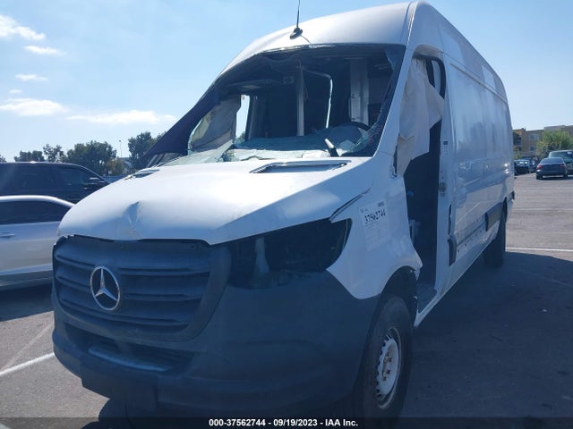 Mercedes-Benz Sprinter 2500 High Roof V6 2019 WD3PF1CDXKP149361 Image 2