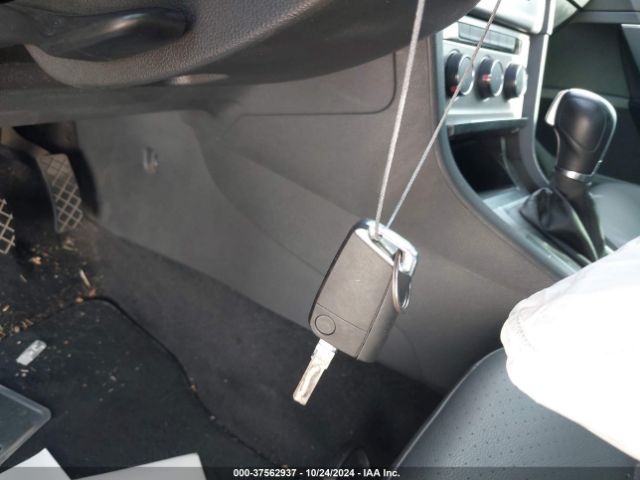 3VW217AU6FM016108 Volkswagen Golf Tsi S 4-door