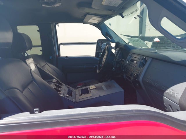 2015 Ford F-450, VIN: 1FD0X4HT3FED32166