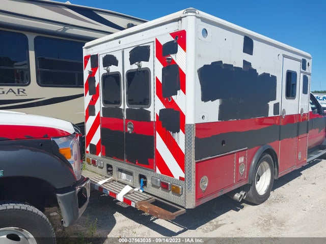 2015 Ford F-450, VIN: 1FD0X4HT3FED32166